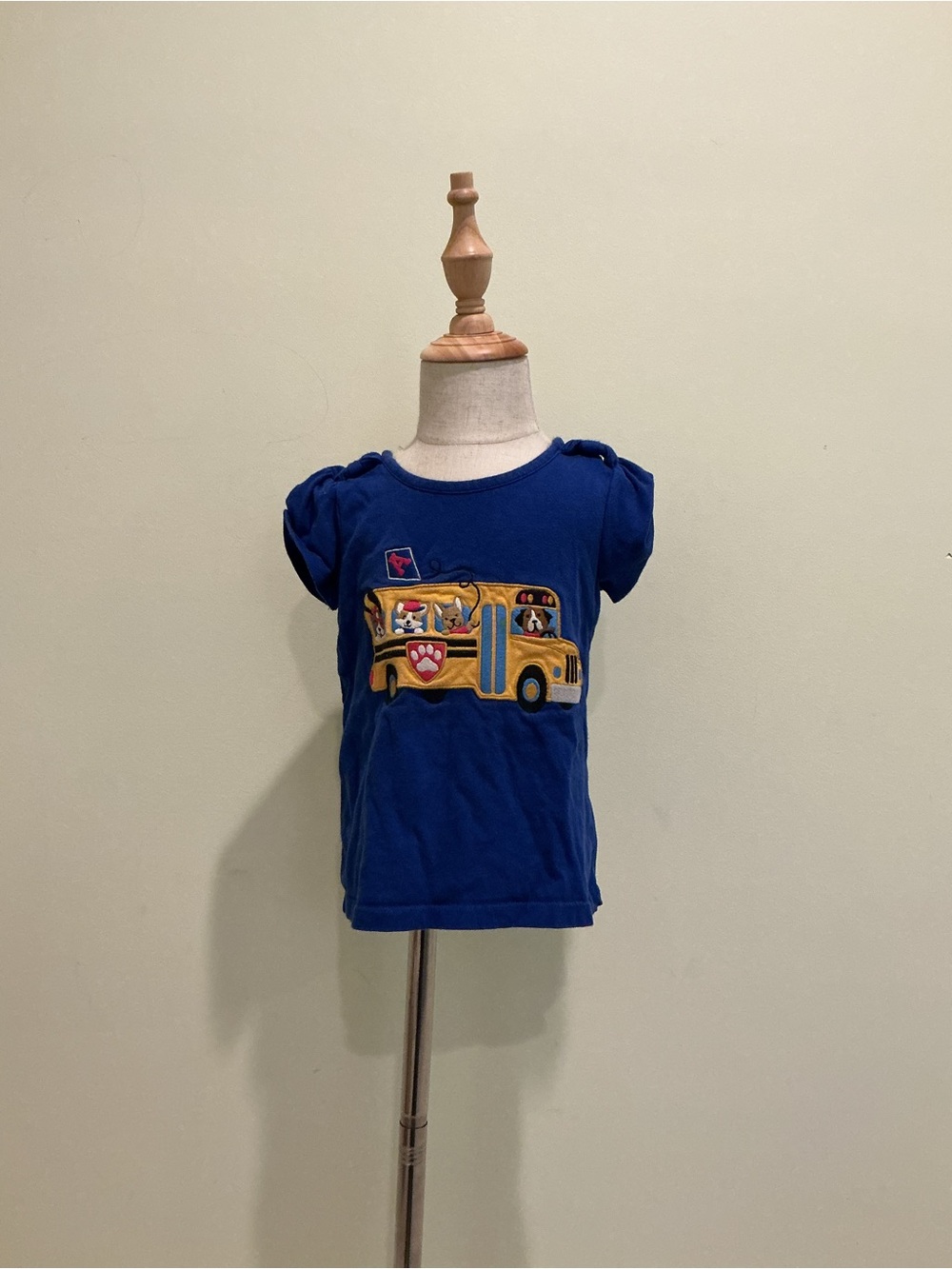 Gymboree Blue Short-Sleeve Tee with Yellow School Bus Applique